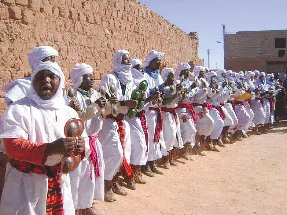 LA DANSE POPULAIRE FOLKLORIQUE À ADRAR (TOUAT) LA DANSE DE KARKABOU COMME MODELE