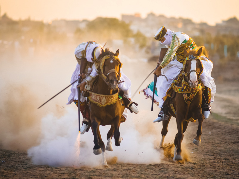 La Pólvora y las Armas de Fuego en las Celebraciones de Fantasía en Argelia